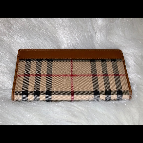 Burberry Wallet - Picture 2 of 5